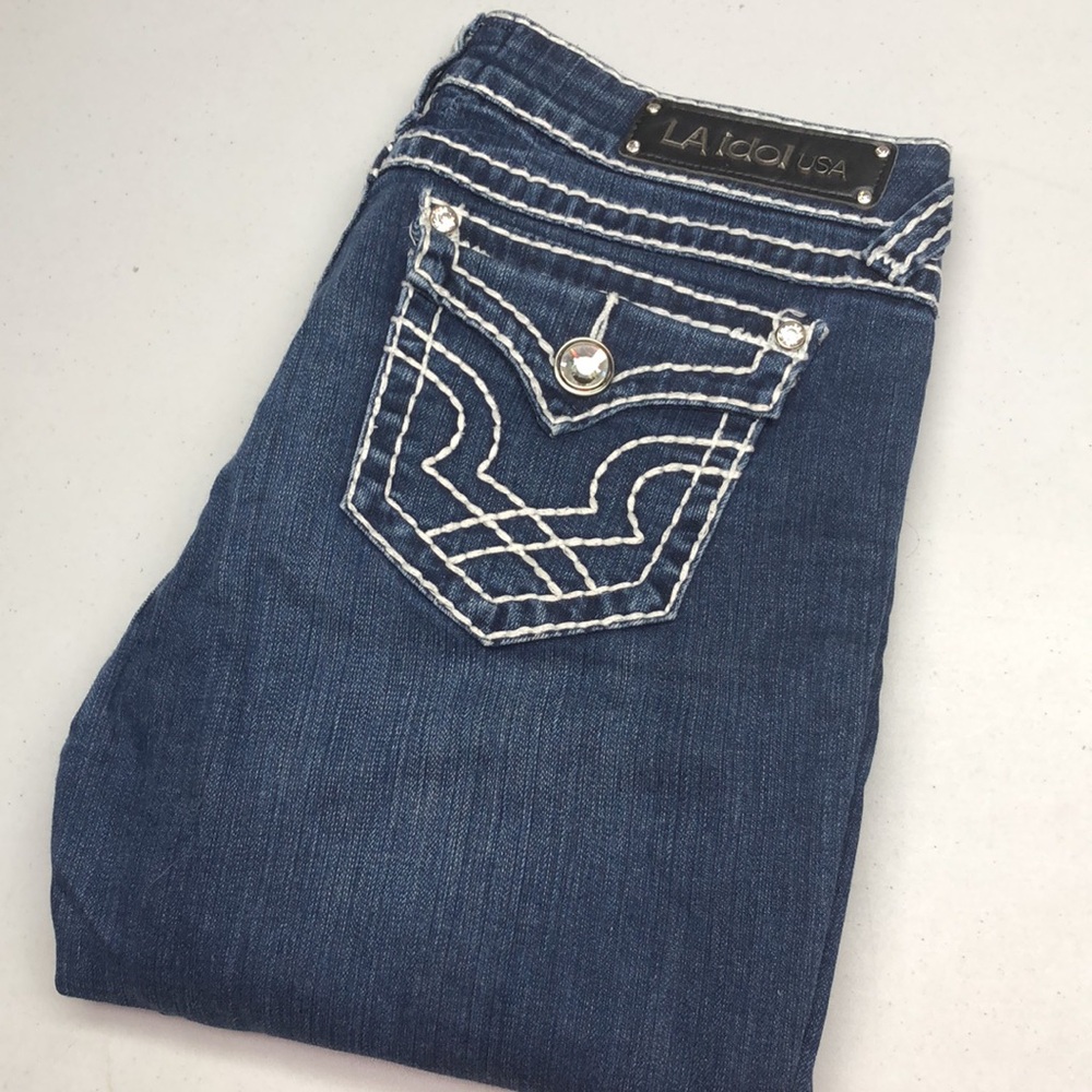 LIKE NEW L.A. IDOL CAPRI DENIM JEANS 11/33x23 ⭐️